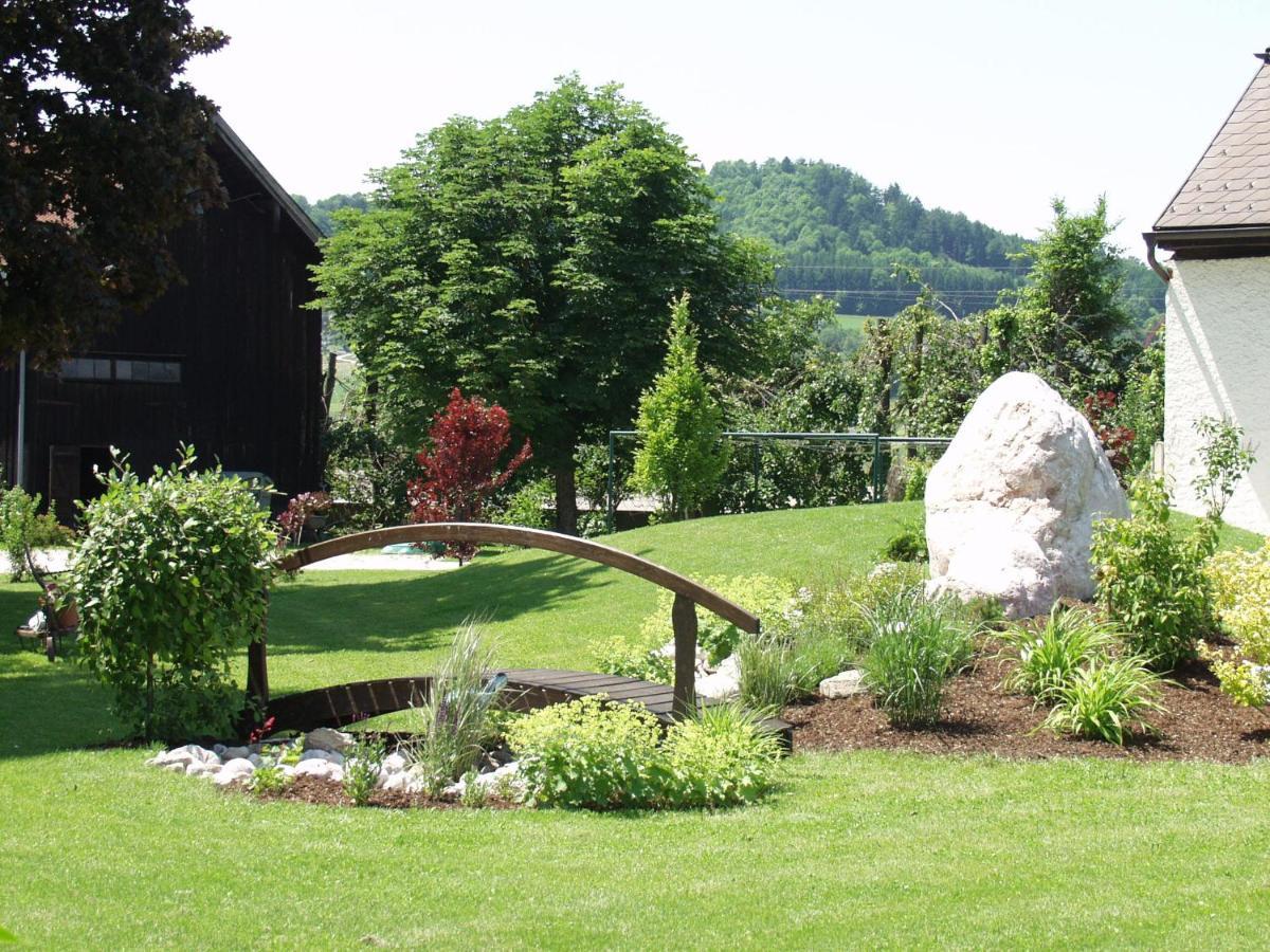 Tirolerhof Hotel Sankt Georgen im Attergau Exterior foto